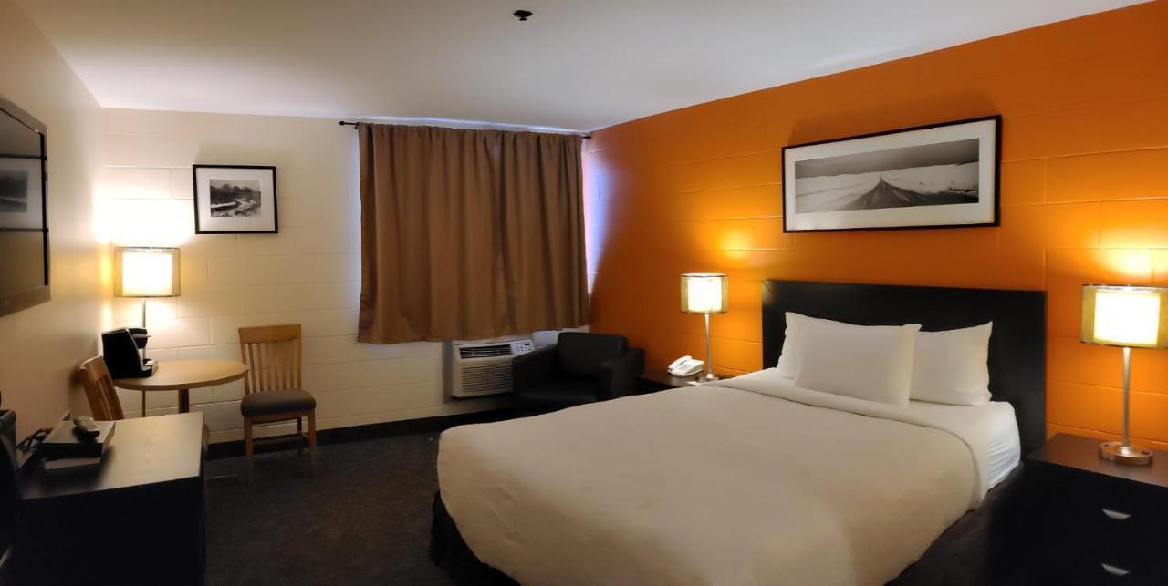 Roadking Inns Motel YYC Exterior foto