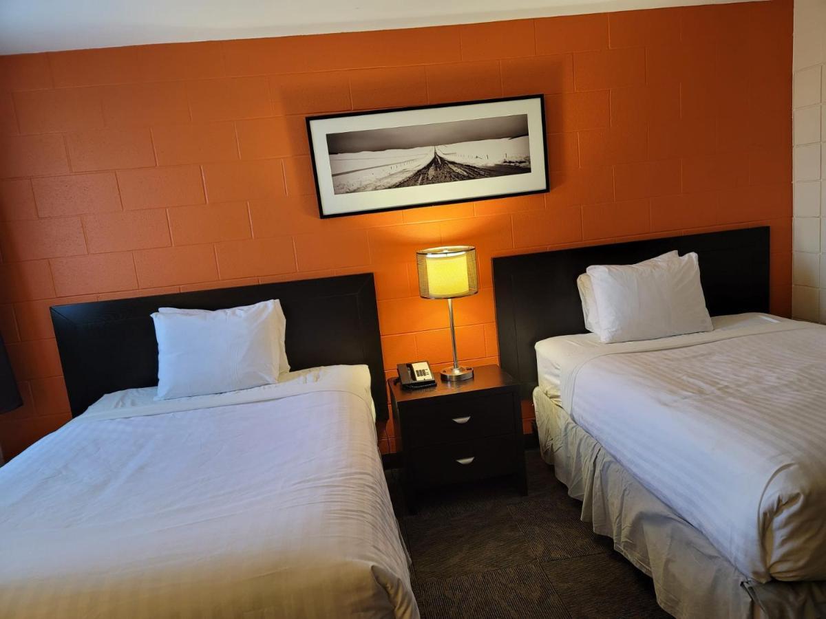 Roadking Inns Motel YYC Exterior foto
